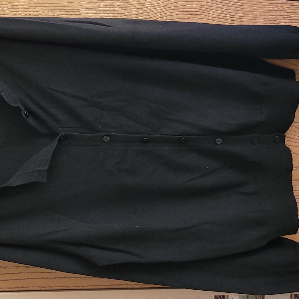 Bkack size large sweater